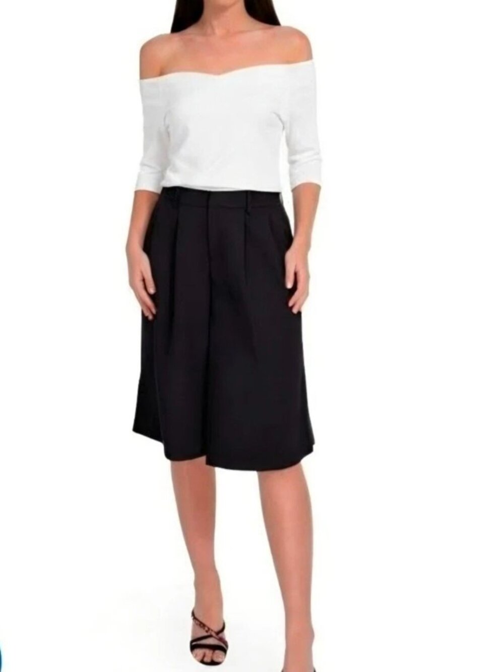 NWT RETROFETE Alyson Tailored Short Black Women's Size Medium